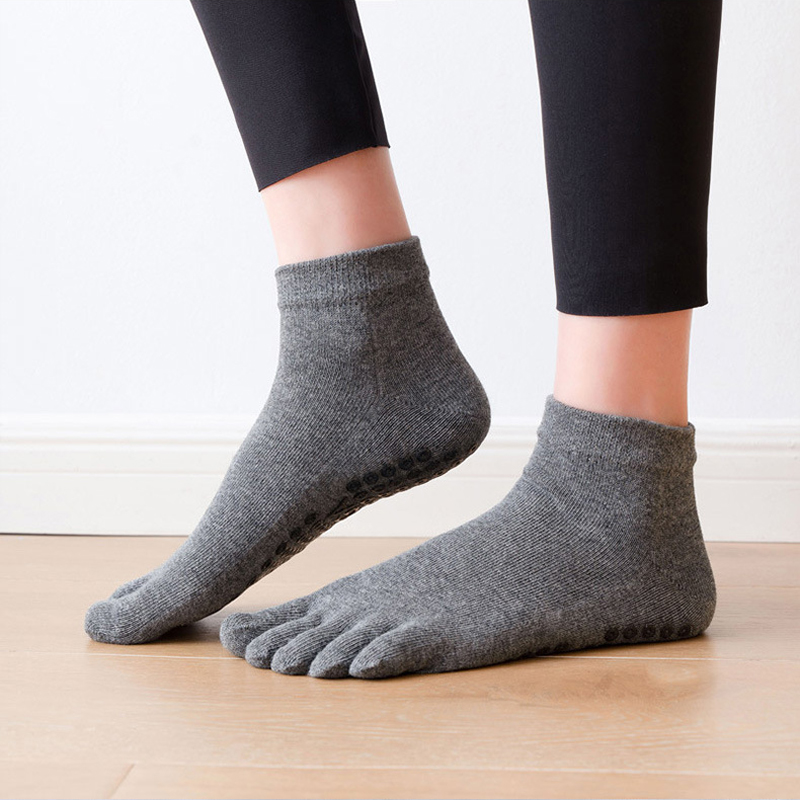 Anti-Slip Women Pilates Socks  - Pilates Yoga Grip Socks 评论和价格
