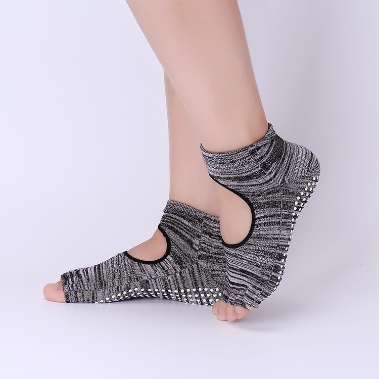 Non-Slip Yoga Socks with Grips - Pilates Yoga Grip Socks 评论和价格